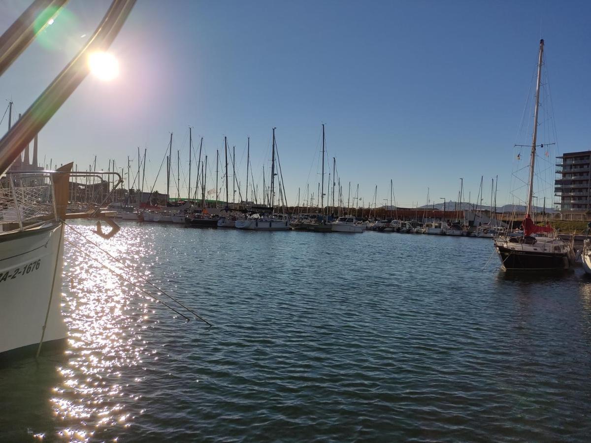 Hospedaje Dado De Baja Badalona Eksteriør billede