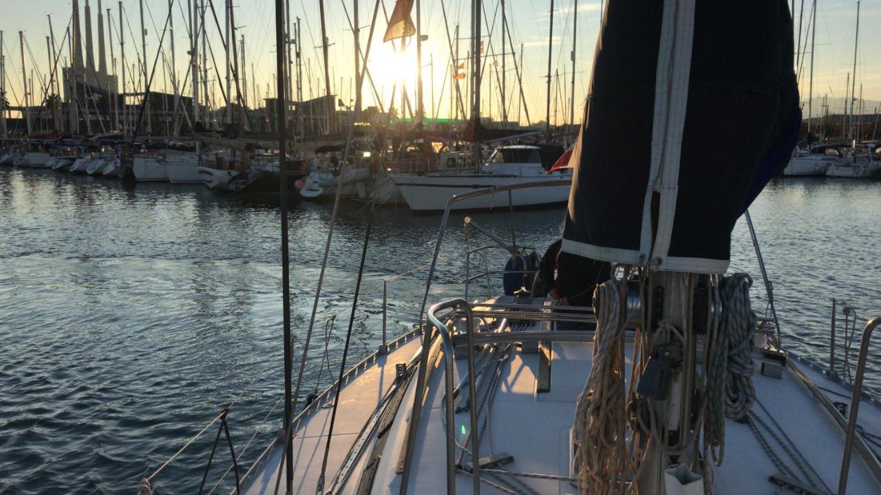 Hospedaje Dado De Baja Badalona Eksteriør billede