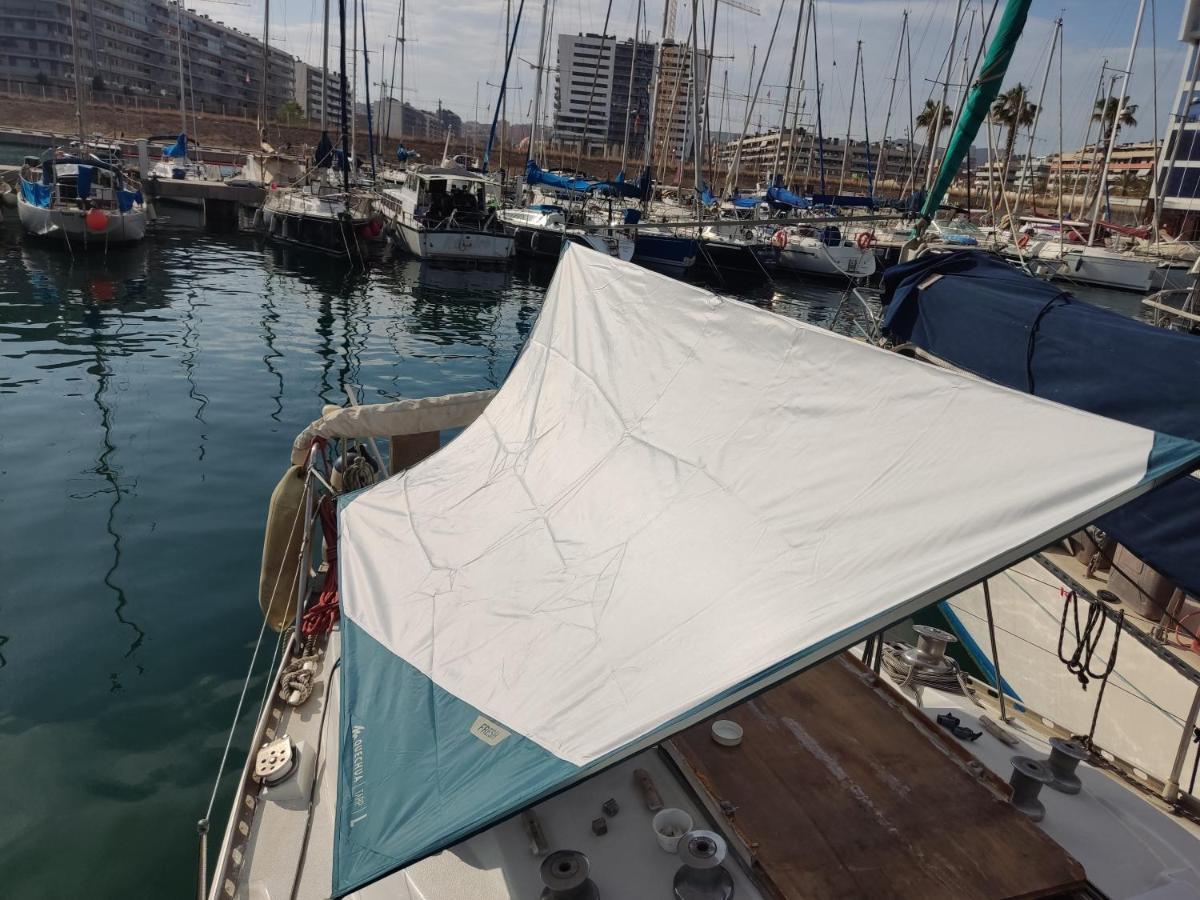 Hospedaje Dado De Baja Badalona Eksteriør billede